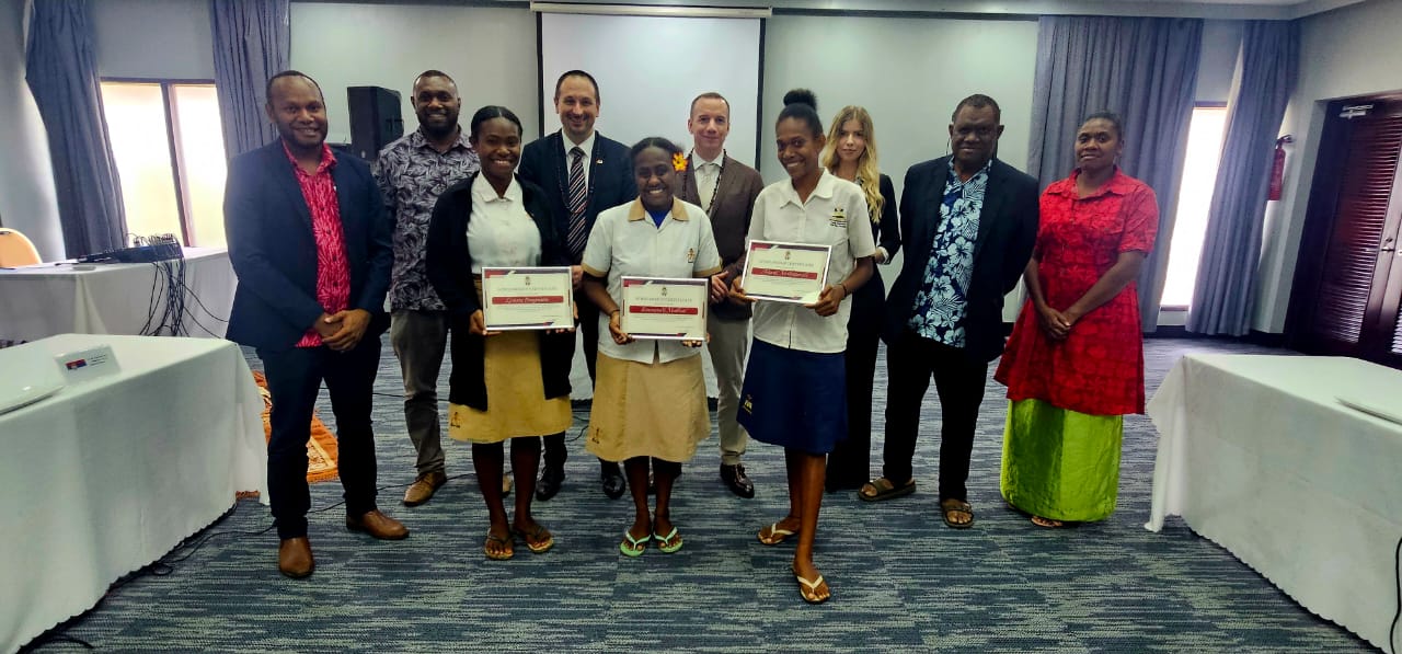 Three Vanuatu Students Awarded Scholarships from Serbia